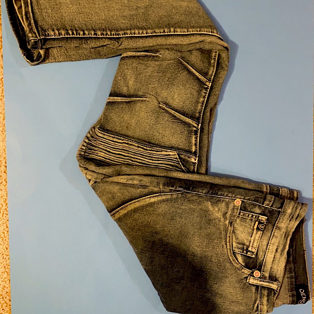 USED DEMOLITION JEANS